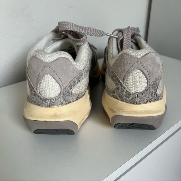 New Balance WRPD Sneakers in Sea Salt / Moonrock / Calcium - Picture 5 of 7